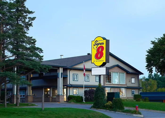 Super 8 By Wyndham Sault Ste Marie On