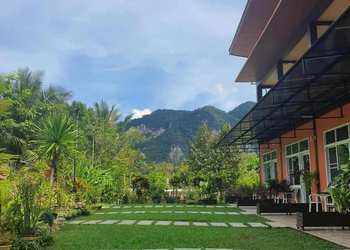 Khao Sok Country Resort
