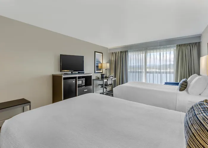 Best Western Pier Point Inn