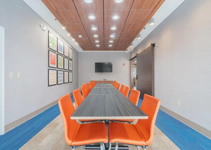 Holiday Inn Express & Suites - Marion By Ihg