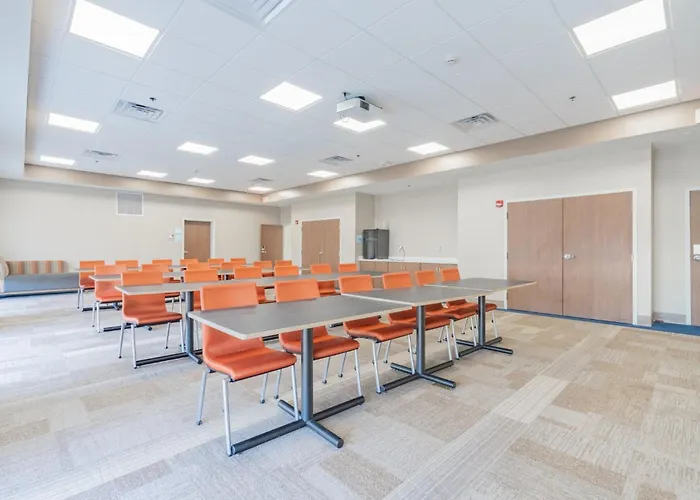 Holiday Inn Express & Suites - Marion By Ihg