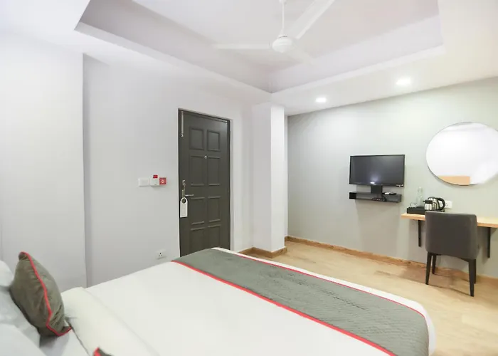 Townhouse Suncitel Near Kolkata Airport