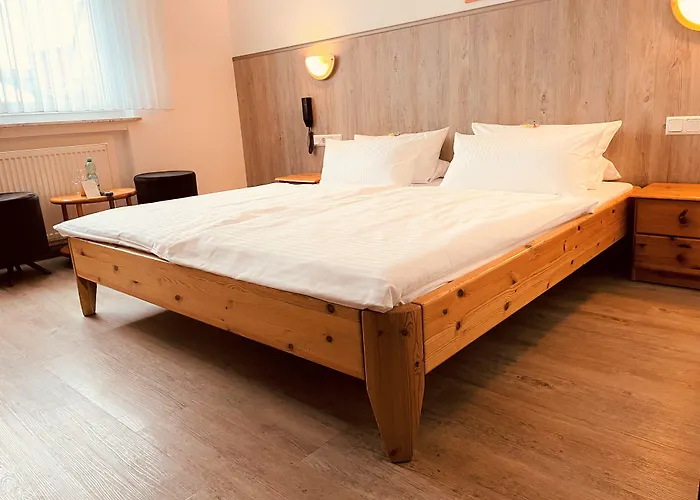 Hotel Orthwein -kostenfreie Parkplätze-