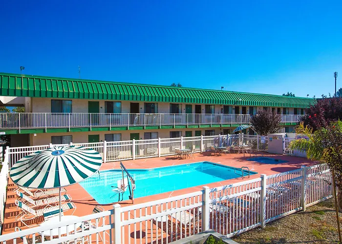 University Inn Fresno