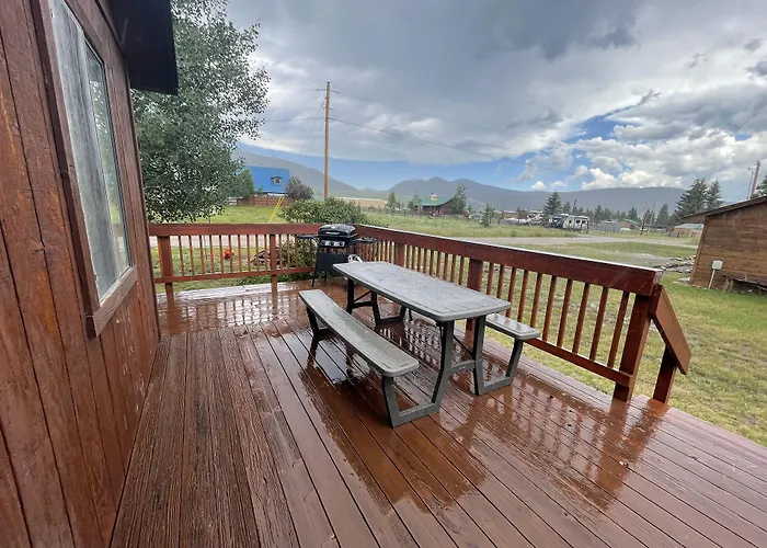 Eagle Nest Fly Shack & Lodge