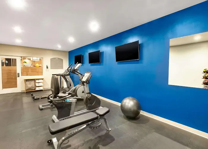 Microtel Inn & Suites By Wyndham Farmington