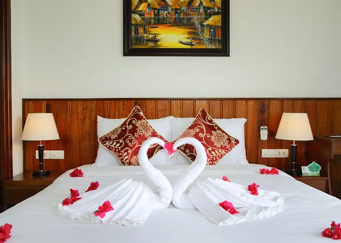 Threeway Riverside Villa