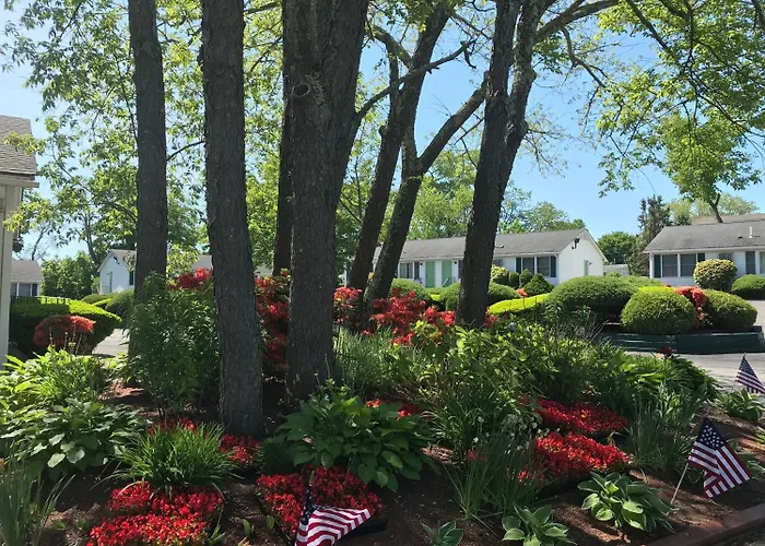Founder'S Brook Motel And Suites