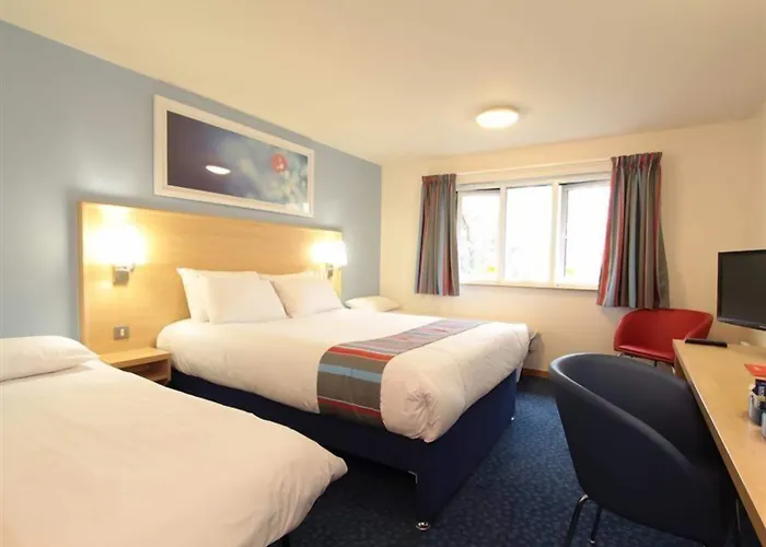 Travelodge Kinross M90