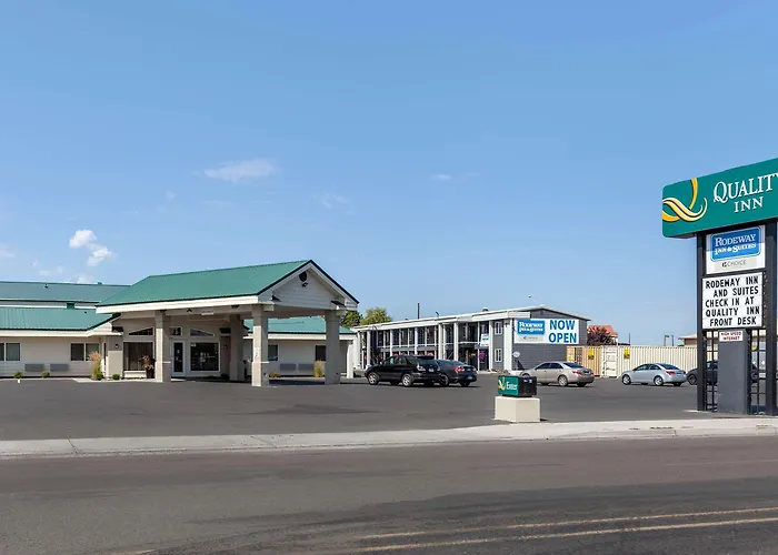 Rodeway Inn & Suites Ontario