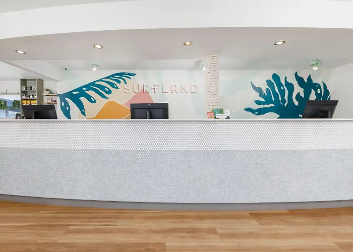 Surfland Hotel