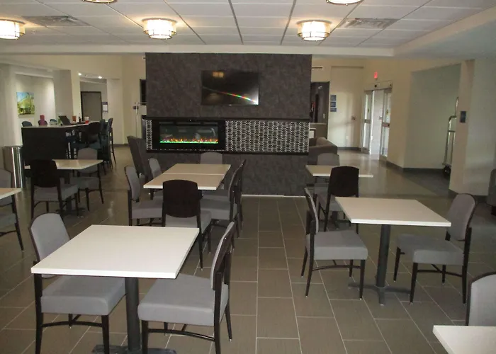 Best Western Plus Mcpherson