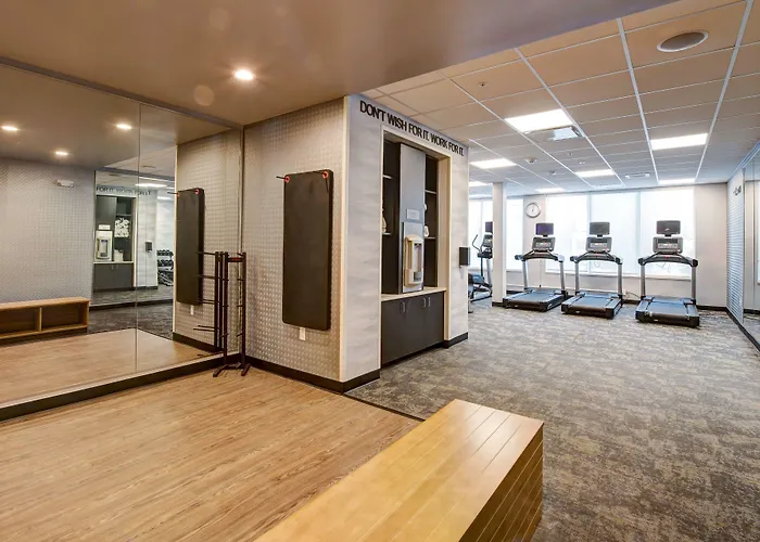 Fairfield Inn & Suites Minneapolis North