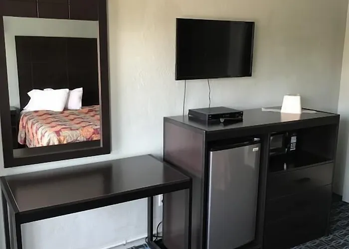 Economy Inn