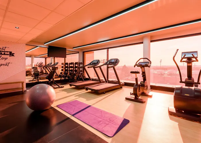 Courtyard By Marriott Paris Creteil