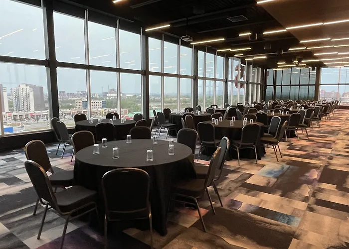 Grand Times Hotel Laval - Centropolis