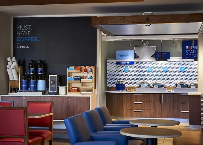 Holiday Inn Express & Suites - Jacksonville-Camp Lejeune Area By Ihg