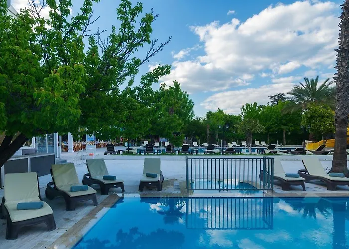 Grand Hotel Derin