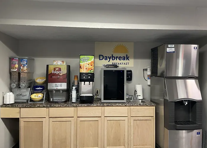 Days Inn By Wyndham Warrensburg