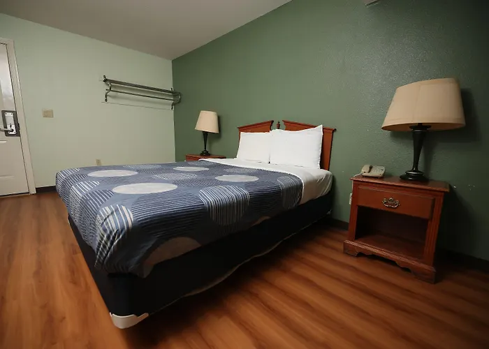 Texas Inn Waxahachie