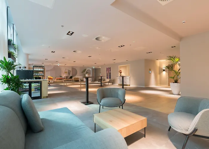 Crowne Plaza Utrecht - Central Station By Ihg