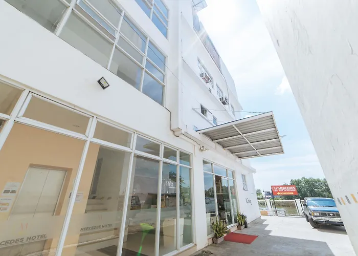 Reddoorz Plus @ San Roque Roxas City