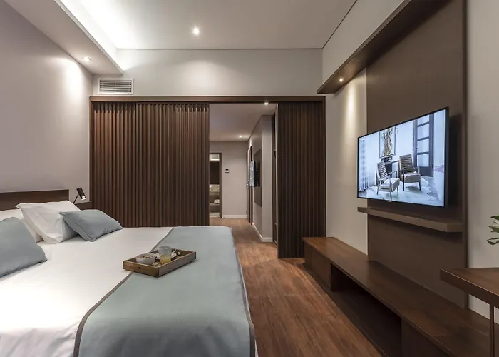 Huinid Obelisco Hotel