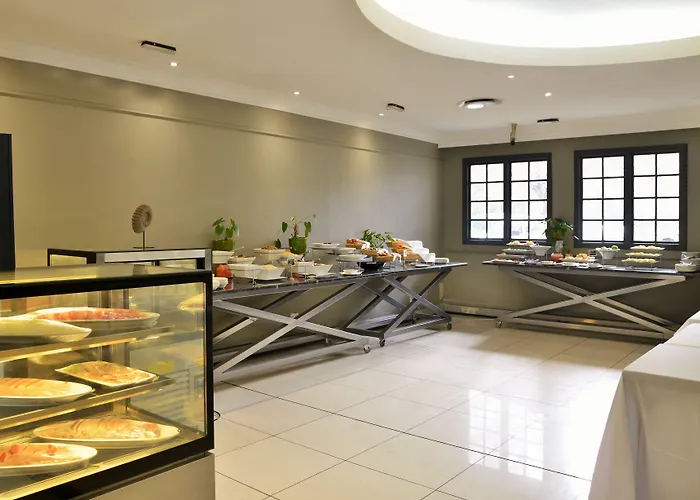 The Capetonian - Halal