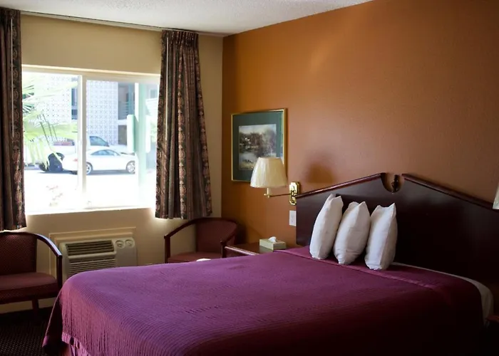 Knights Inn Salem