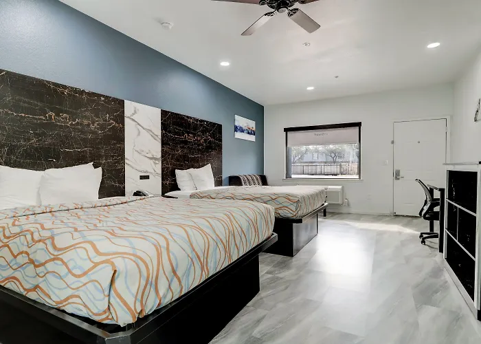 Grand Villa Inn Galleria