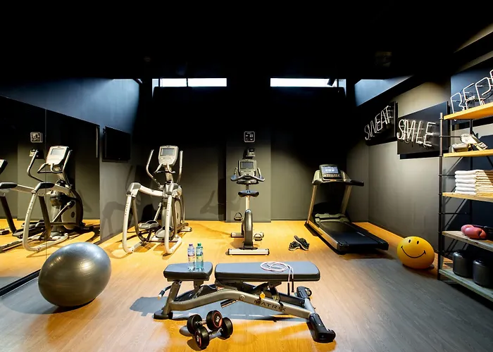 Moxy Glasgow Sec