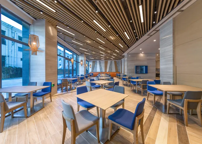 Holiday Inn Express Kaifeng City Center By Ihg
