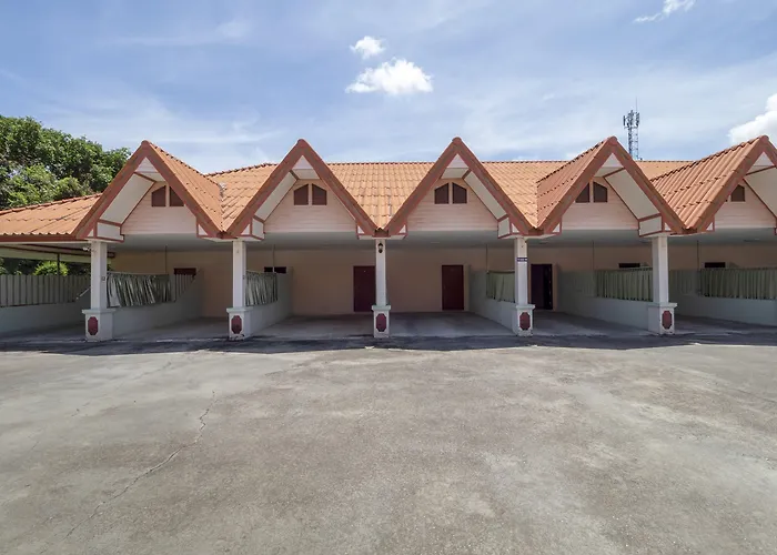 Oyo 1070 Paradise Resort