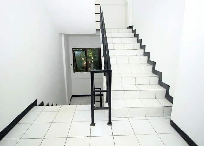Hotel O Jati Exclusive Homestay