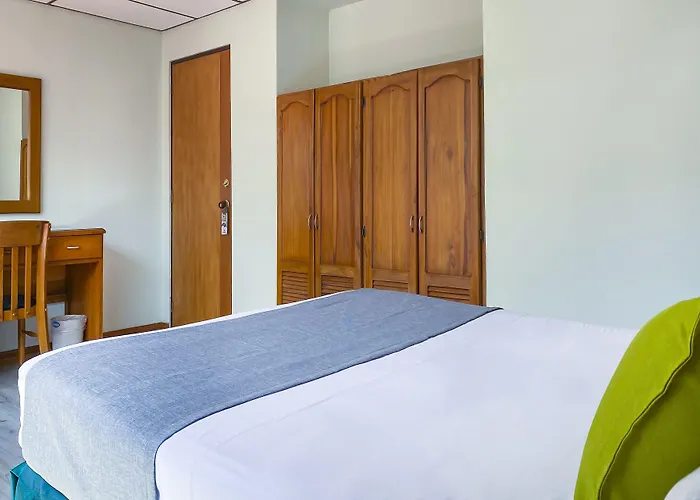 Hotel Roma Plaza