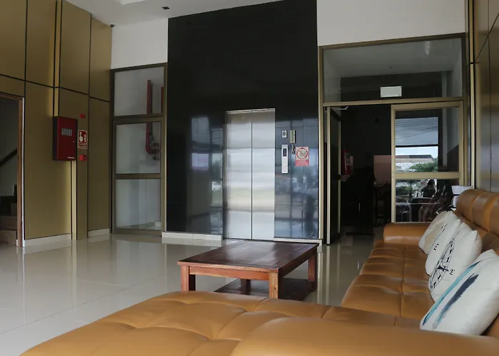 Hotel F Sur Inn