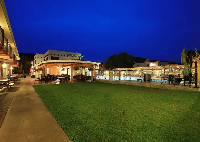 Bowmont Motel