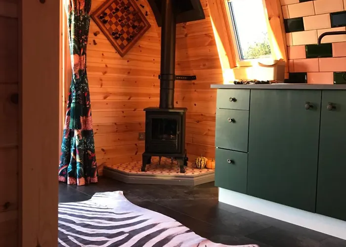 Coplow Glamping Pod & Hot Tub