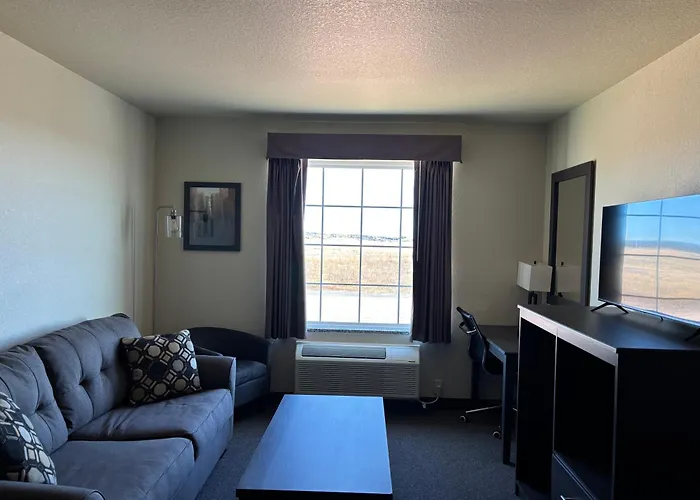 Iron Creek Inn & Suites