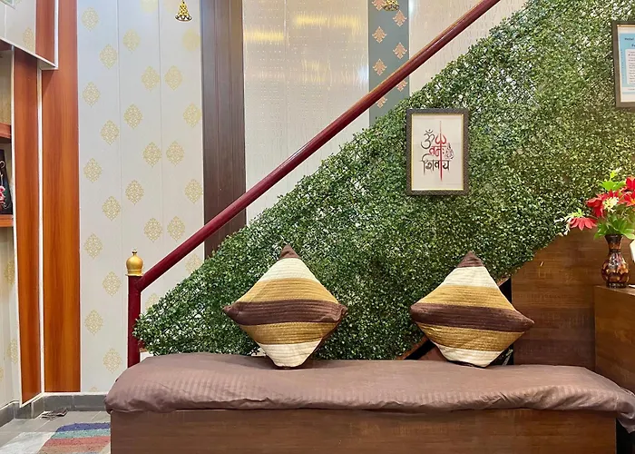 Hotel Shivayy Majestic - Bhu Sundarpur Road 3Km From Kashi Vishwanath Temple
