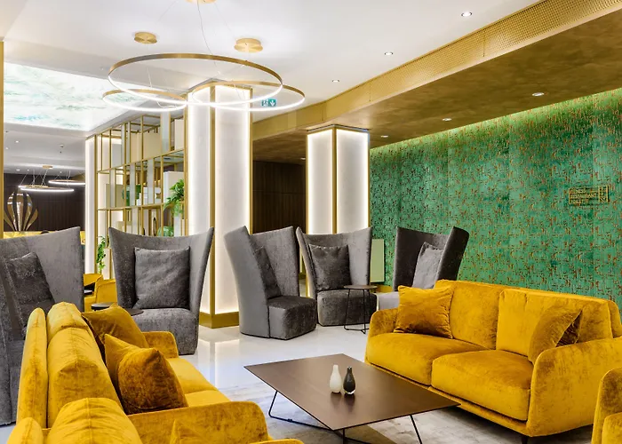 Emerald Hotel By Continental Group
