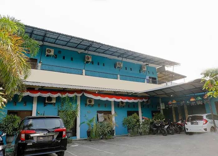 Oyo 1784 Hj. Aniek Residence