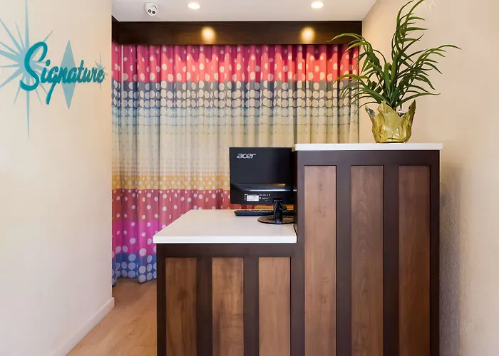 Signature Inn Oakland
