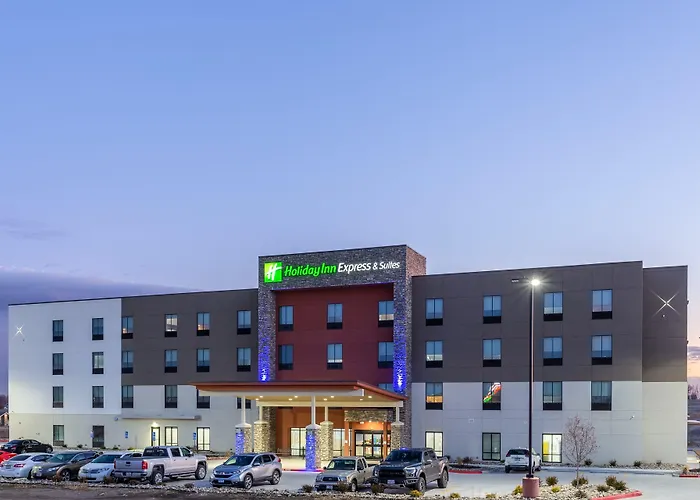 Holiday Inn Express & Suites Kearney By Ihg