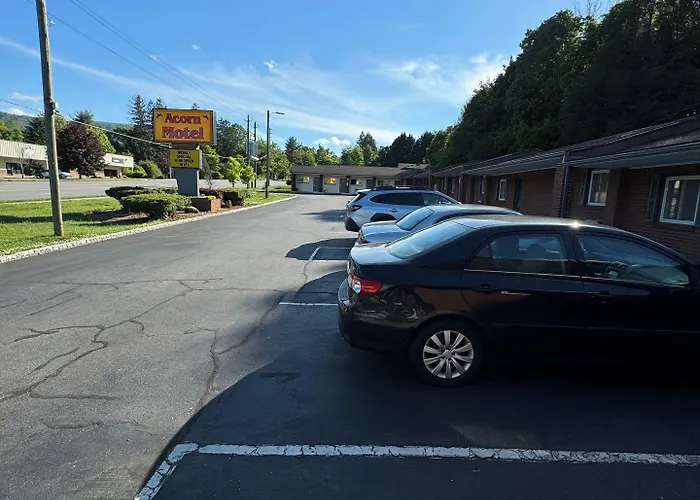 Acorn Motel