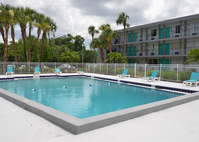 Altamonte Springs Hotel And Suites