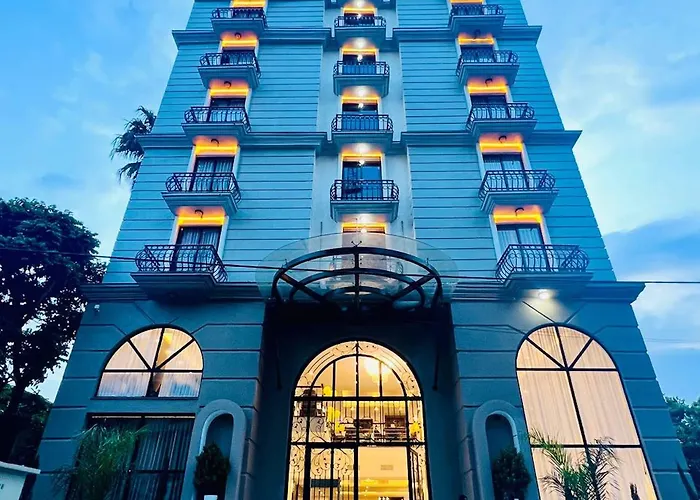 Th Bonroyal Hotel