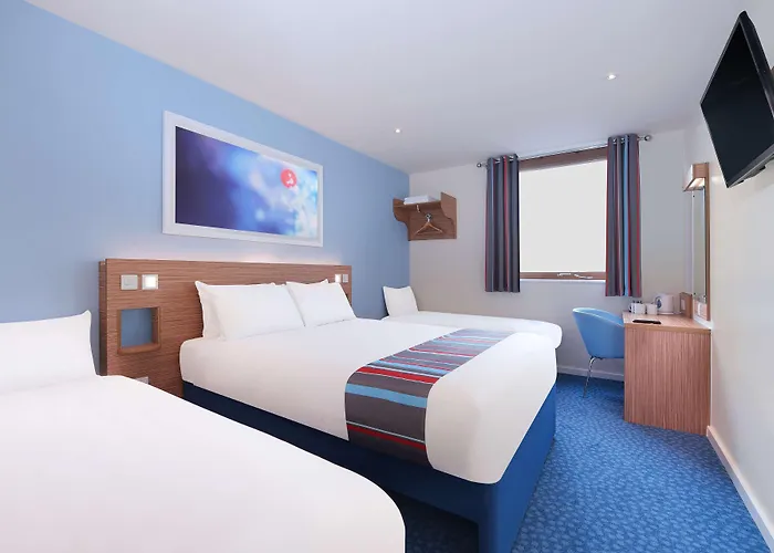 Travelodge Farnborough Central