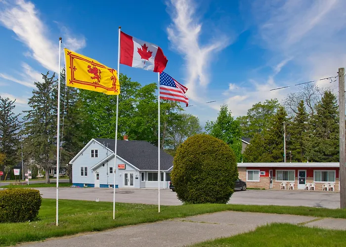 Maple Leaf Inn & Suites