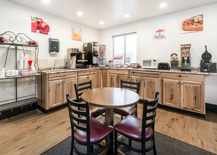 Super 8 By Wyndham Missoula/Reserve St.